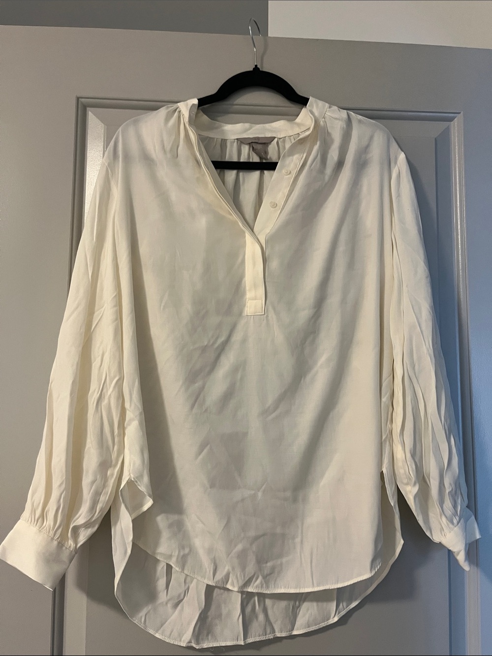 H&M Cream Button-Front Split-Neck Blouse